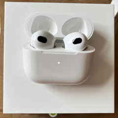 Black AirPods Pro 2 – Active Noise Cancellation (ANC)
